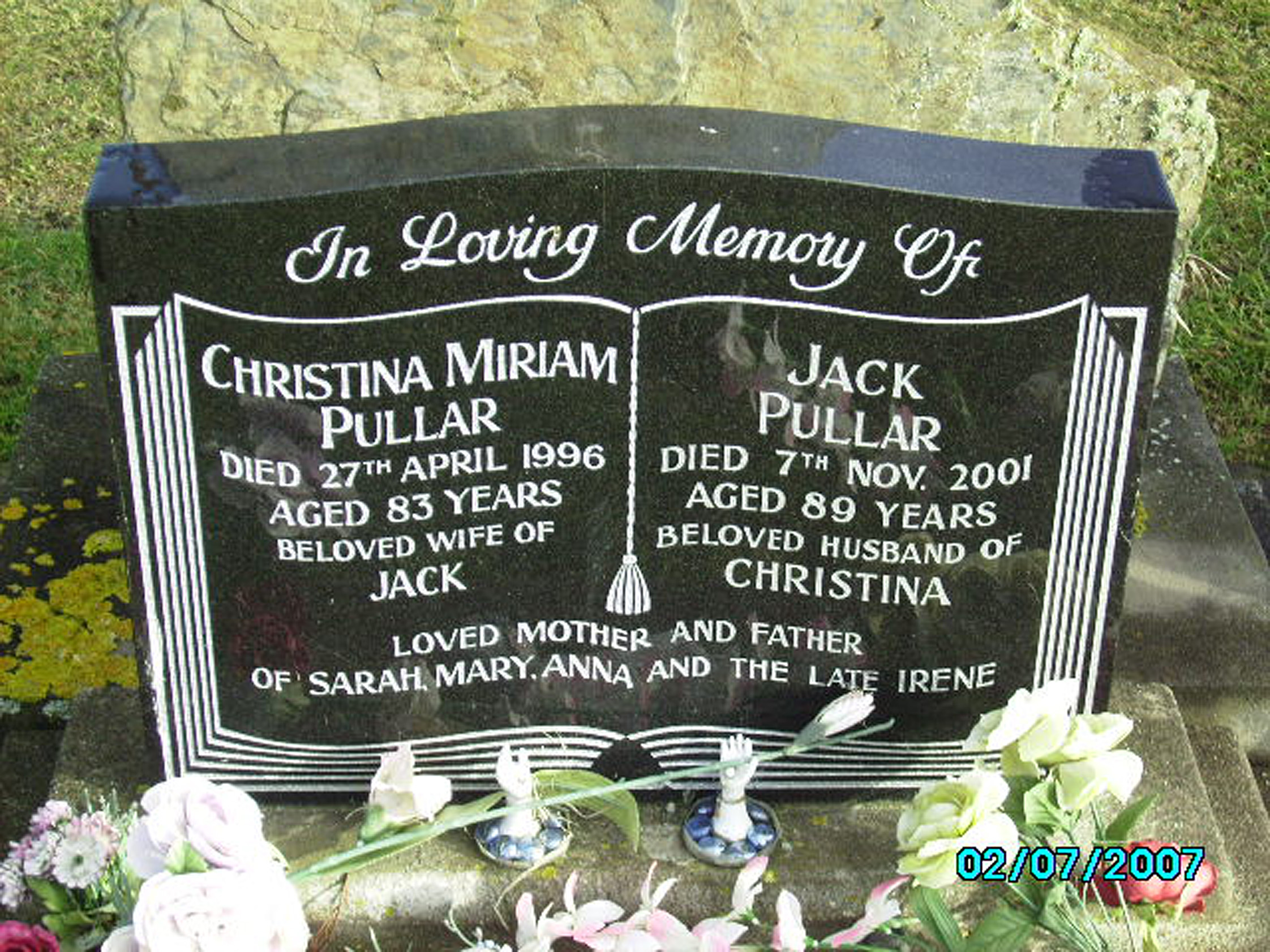 Photo of headstones/Christina Miriam McLennan died 2001 hdstn Timaru